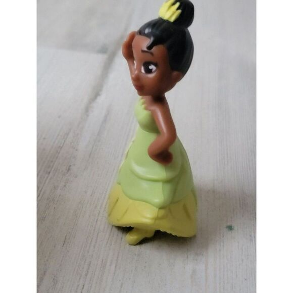 McDonald's 2021 princess Tiana frog Disney Pixar toy figure - Picture 2 of 5
